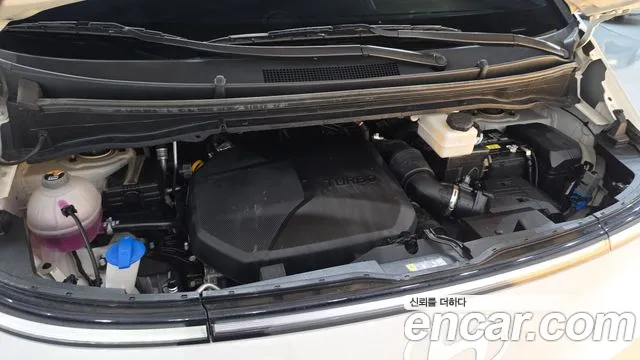Hyundai Staria — Фото автомобиля 9