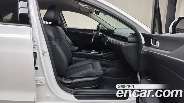 Kia K5 Новый K5 3 поколение 2.0 LPi(Для проката) — Фото автомобиля 26