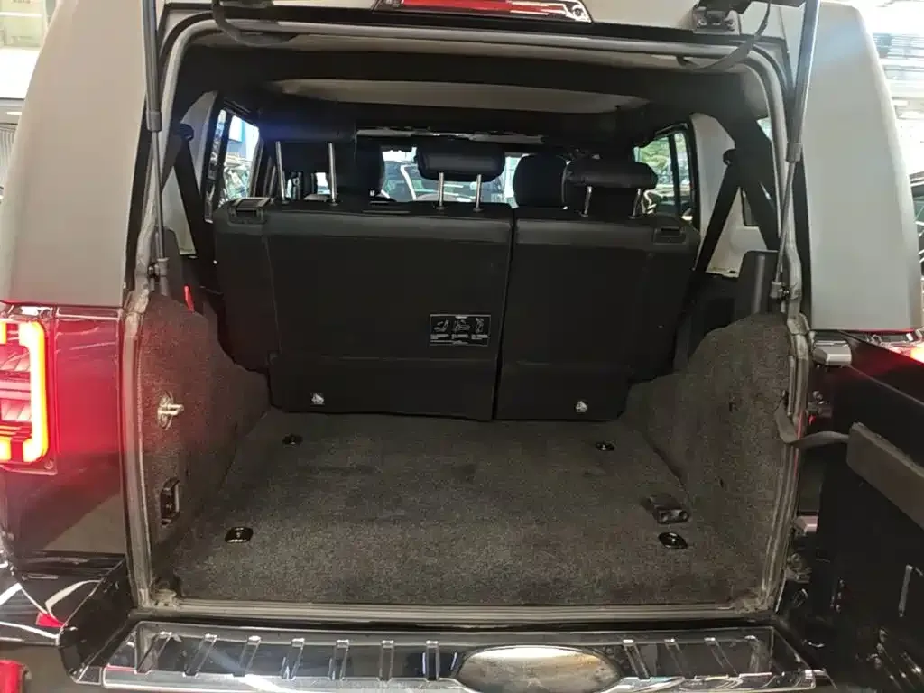 BAIC ORV Beijing Offroad BJ40 2024 2.0T Urban Hunter Glory Edition — Фото автомобиля 18