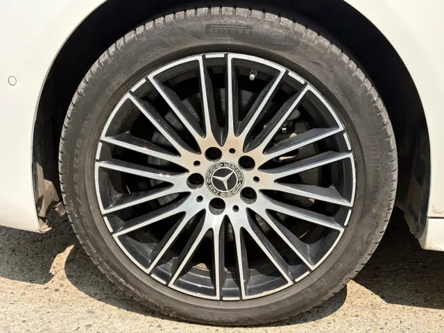 Mercedes-Benz C-Class — Фото автомобиля 9