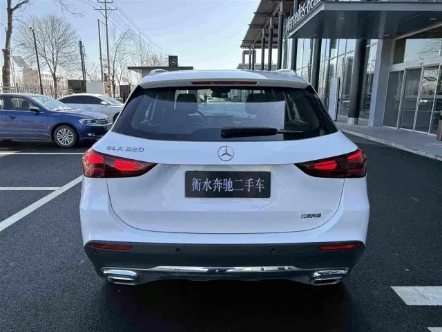 Mercedes-Benz GLA-Class — Фото автомобиля 18