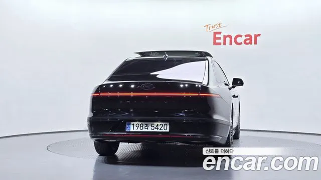 Hyundai Grandeur GN7 — Фото автомобиля 4