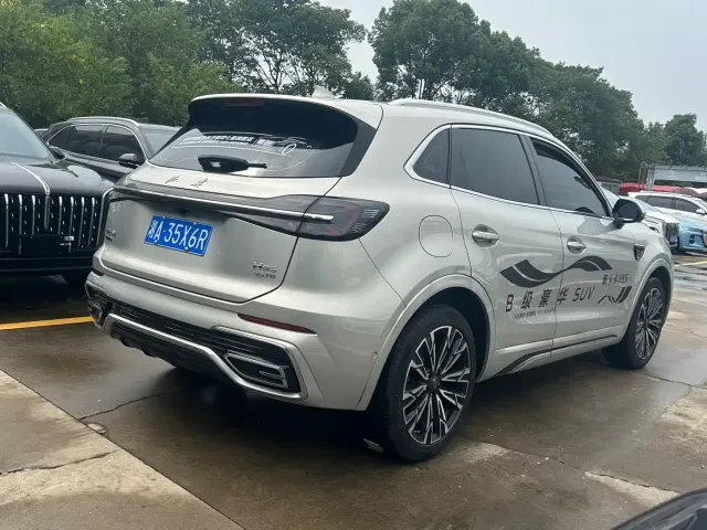 Hongqi HS5 — Фото автомобиля 5