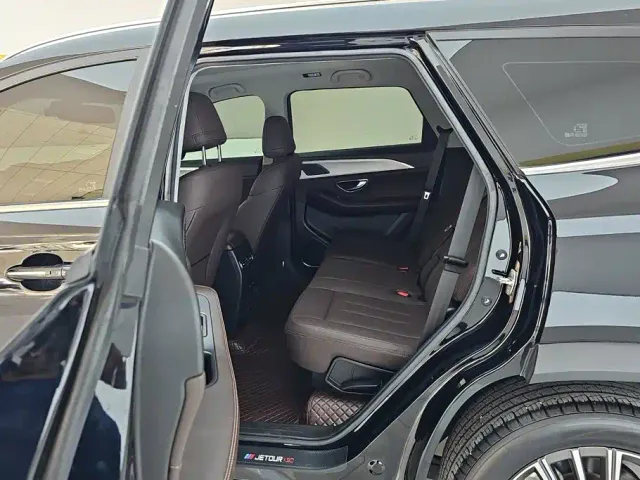 Jetour X90 Plus — Фото автомобиля 11