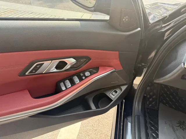 BMW 3 Series — Фото автомобиля 8