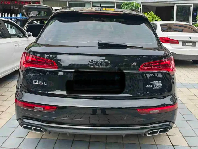 Audi Audi Q5L 2024 Model 40 TFSI Luxury Dynamic — Фото автомобиля 3