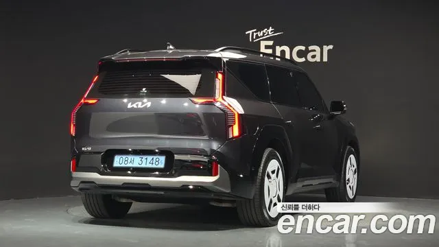 Kia EV9 — Фото автомобиля 2
