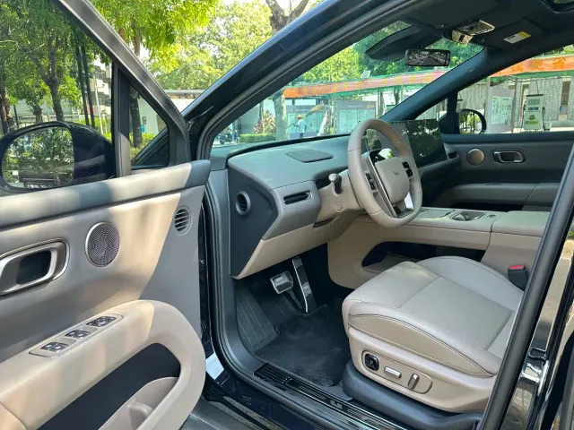 Li Auto i6 — Фото автомобиля 17