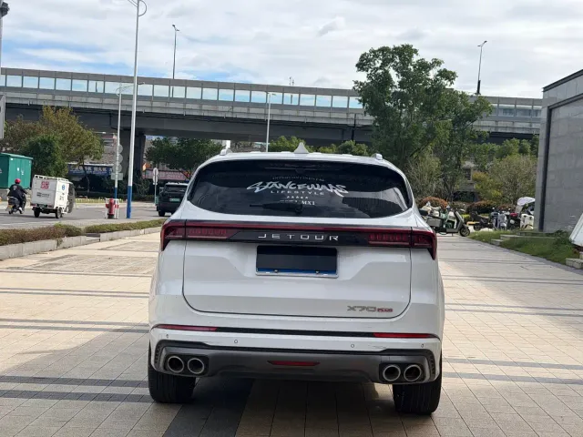 Jetour X70 Plus — Фото автомобиля 8