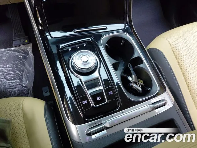 Kia Canival Carnival 4 поколение Бензин 9 мест Signature — Фото автомобиля 9