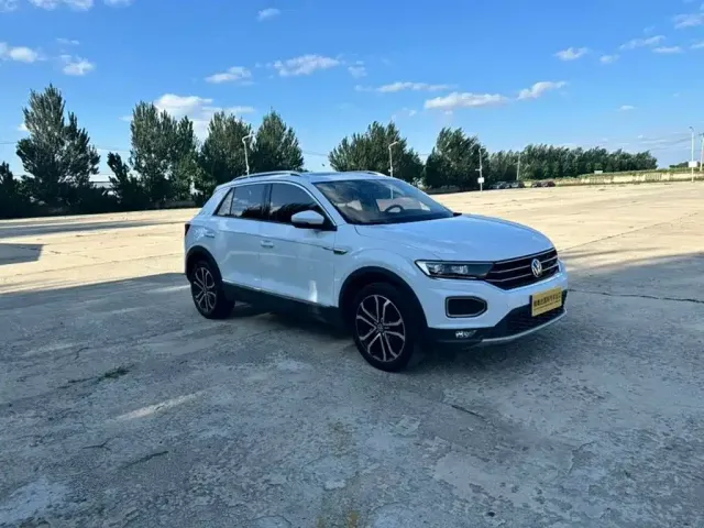 Volkswagen Volkswagen T-ROC 2022 280TSI DSG 2WD Comfort PLUS — Фото автомобиля 3