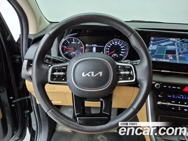 Kia Carnival Generation 4 — Фото автомобиля 9