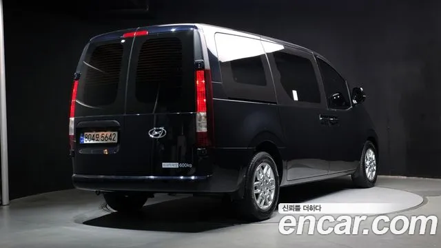 Hyundai Staria — Фото автомобиля 2