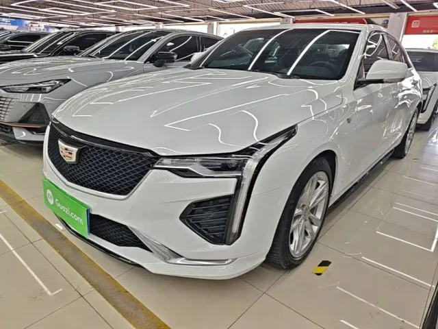 Фотография автомобиля — Cadillac CT4