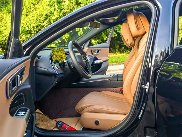 Mercedes-Benz E-Class — Фото автомобиля 9