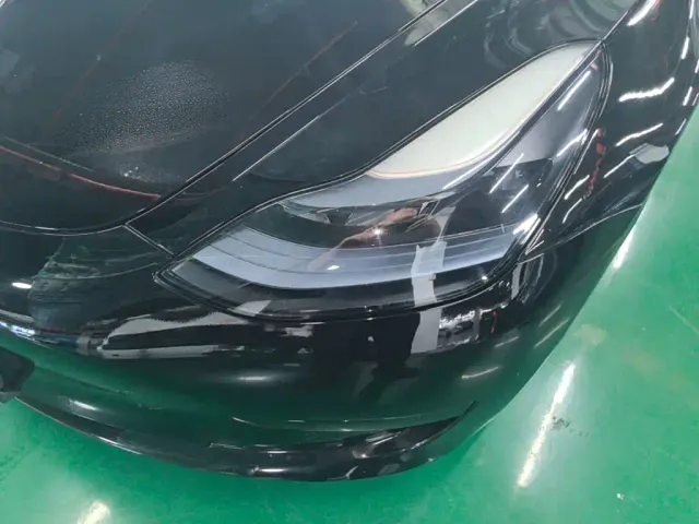 Tesla Model 3 — Фото автомобиля 23