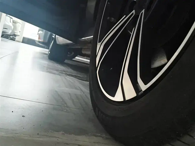Geely Galaxy L7 — Фото автомобиля 21