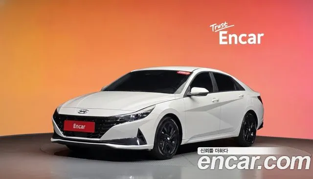 Фотография автомобиля — Hyundai Avante CN7