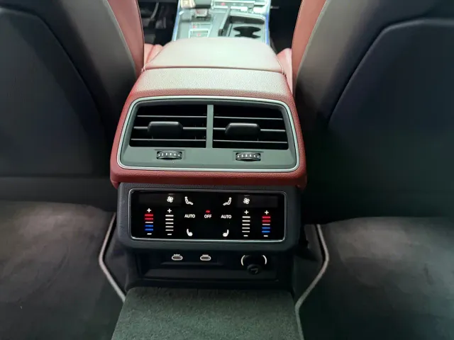 Audi A7L — Фото автомобиля 9