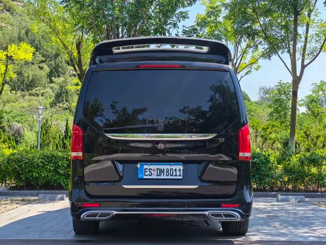 Mercedes-Benz V-Class — Фото автомобиля 8