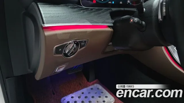 Mercedes-Benz E-Class W213 — Фото автомобиля 28