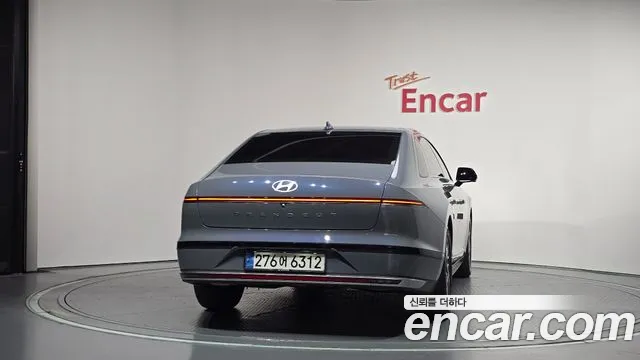 Hyundai Grandeur GN7 — Фото автомобиля 4