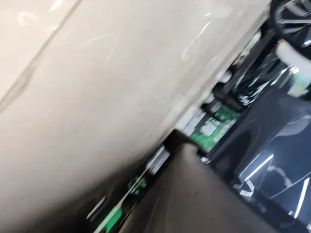 Tesla Model Y — Фото автомобиля 20