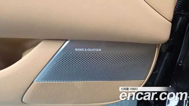 Genesis G90 — Фото автомобиля 20