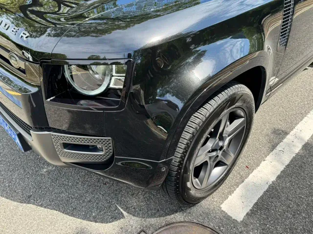 Land Rover Defender — Фото автомобиля 19