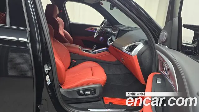 BMW XM — Фото автомобиля 25