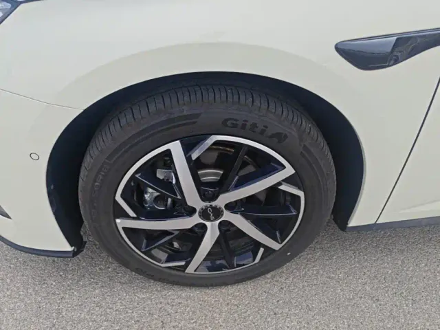 BYD Seal 07 DM-i — Фото автомобиля 22