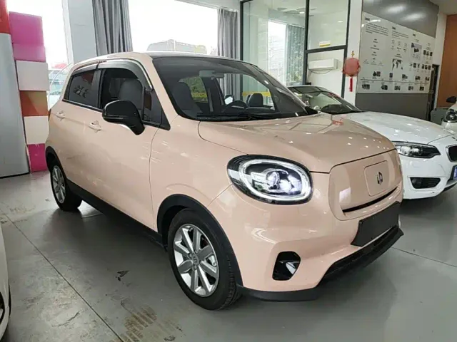 Leapmotor T03 — Фото автомобиля 3