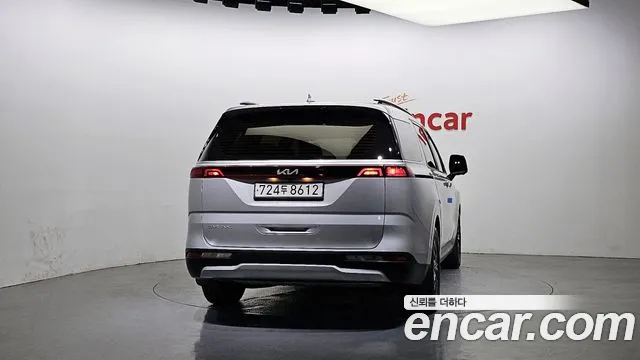 Kia Canival Carnival 4 поколение Бензин 11 мест Prestige — Фото автомобиля 4