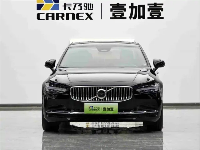 Volvo S90 — Фото автомобиля 2