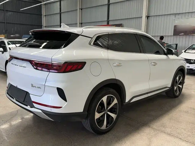BYD Song PLUS — Фото автомобиля 15