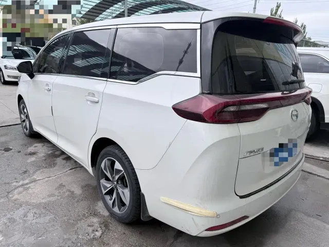 GAC Trumpchi M6 — Фото автомобиля 17