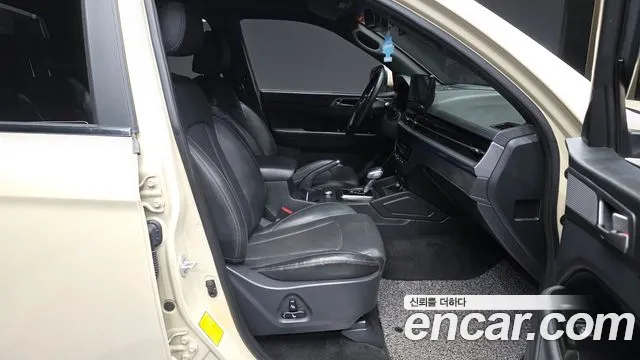 KG_Mobility_Ssangyong Rexton Новый Rexton Sport Khan Дизель 2.2 4WD — Фото автомобиля 11