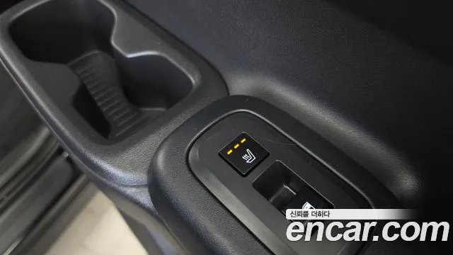 Hyundai Santa Fe MX5 — Фото автомобиля 25