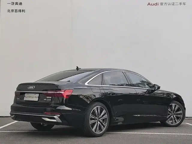 Audi A6L — Фото автомобиля 3