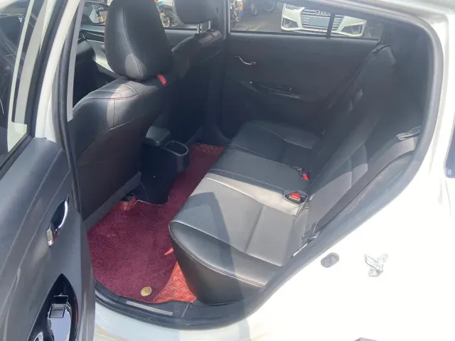 Toyota YARiS L Zhi Xuan — Фото автомобиля 11
