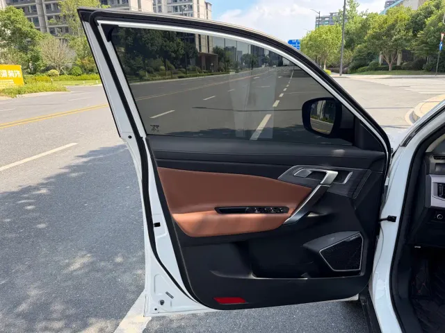 Geely Boyue — Фото автомобиля 9