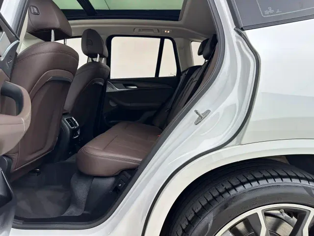 BMW X3 — Фото автомобиля 14