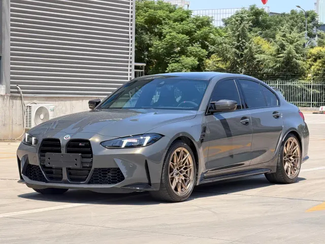 Фотография автомобиля — BMW M3