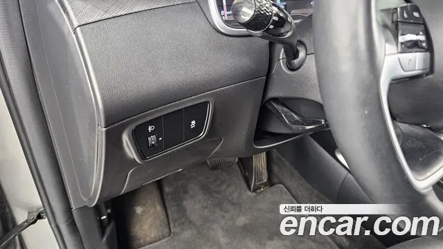 Hyundai Tucson Tucson (NX4) Бензин 1.6 турбо 2WD — Фото автомобиля 16
