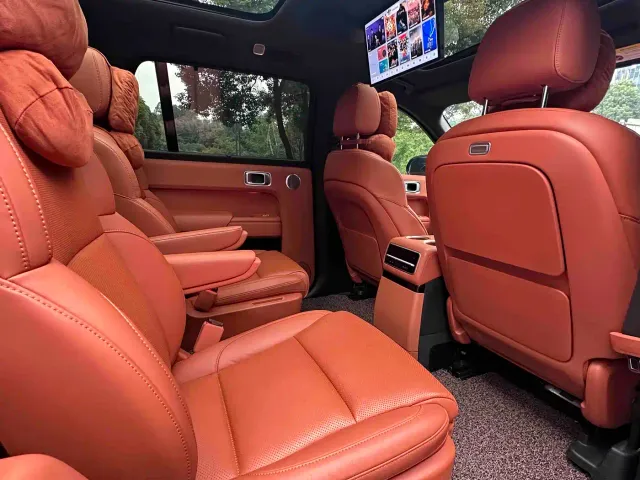 Li Auto L9 — Фото автомобиля 21