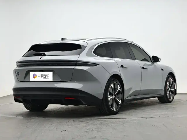 Nio ET5 Touring — Фото автомобиля 3