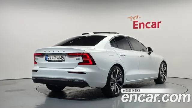 Volvo S60 3rd Gen — Фото автомобиля 2