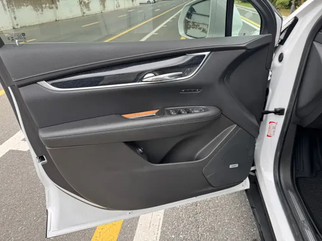 Cadillac XT5 — Фото автомобиля 15