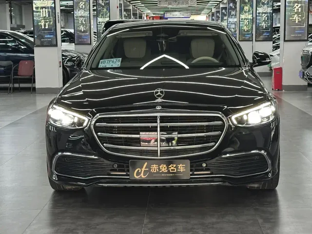 Mercedes-Benz S-Class — Фото автомобиля 2