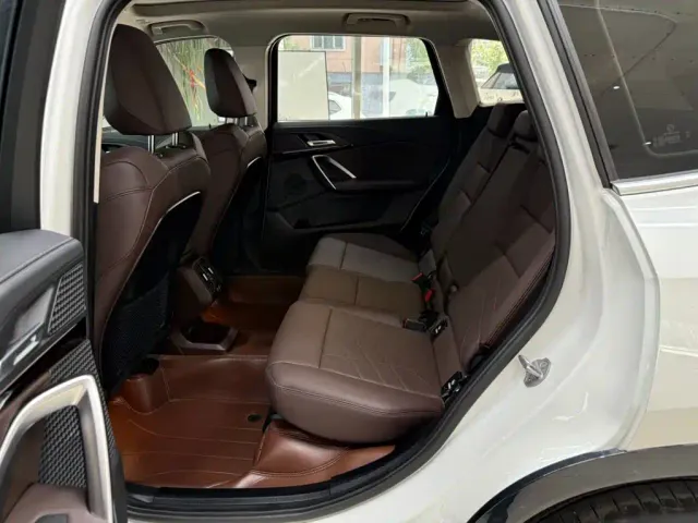 BMW X1 — Фото автомобиля 18